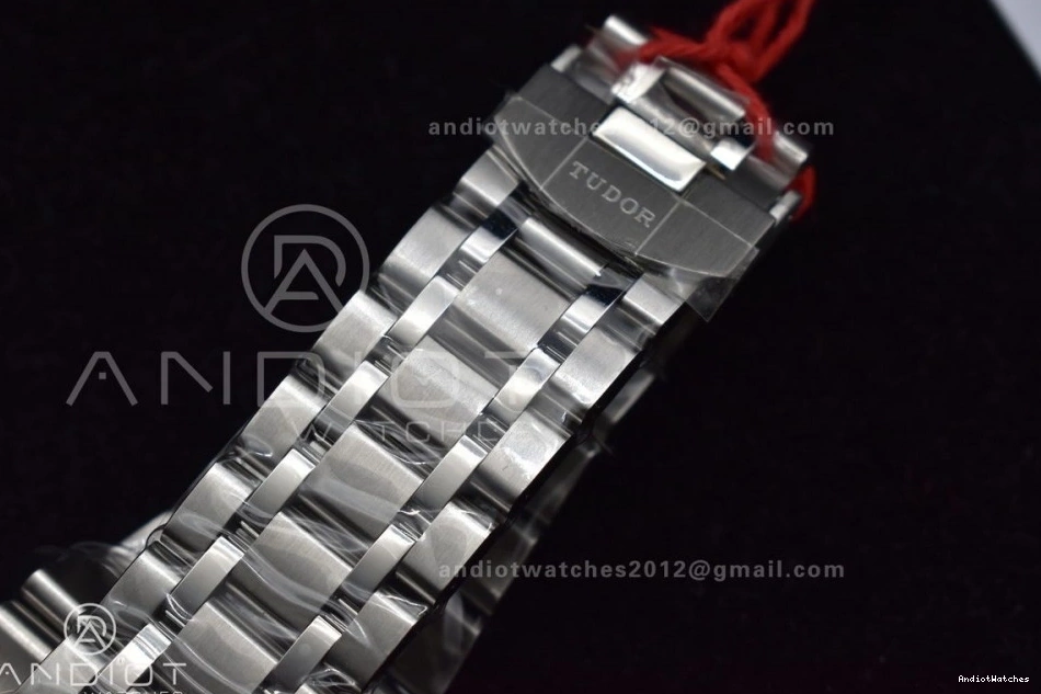 Edition A V7F Dial Best Blue on Tudor Strap GoAnywhere 1:1 Royal SS 1195 0430